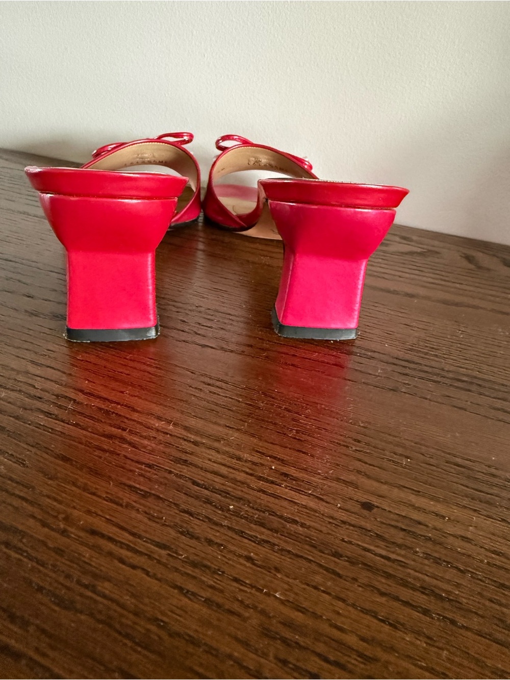 Stuart Weitzman Hot Pink Open-Toe Mule Heels with Bow - Picture 5 of 6
